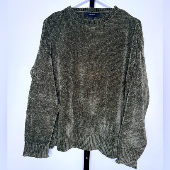 Forever 21 Windsor Green Sweater - Picture 2 of 6